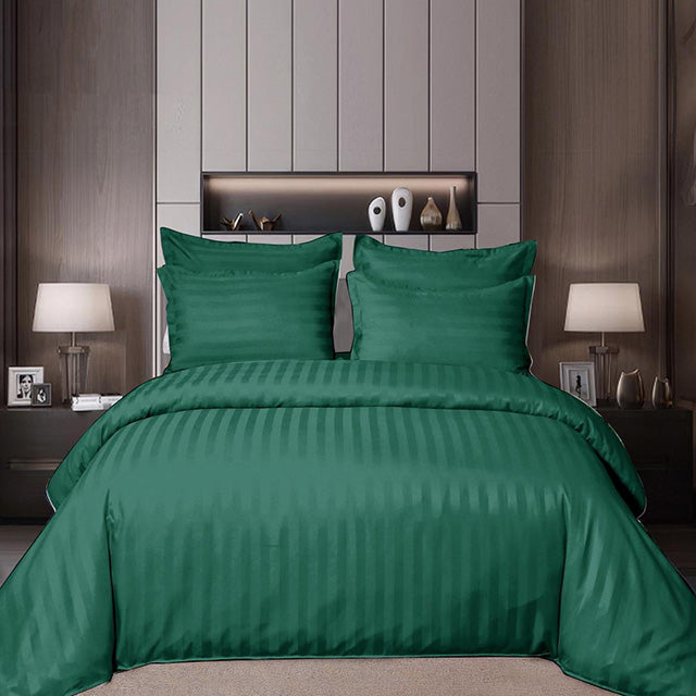 Едноцветно спално бельо от 6 части с ластик - тъмнозелено с райе 