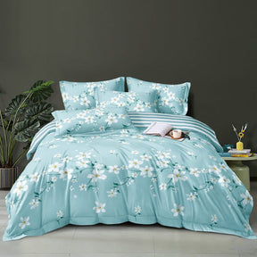Единично спално бельо 4 части - светлосин цвят с цветчета